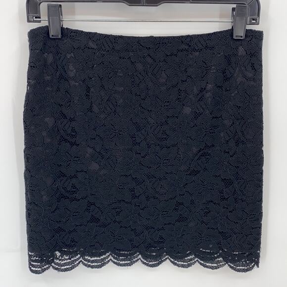 Diane Von Furstenberg Women's Black Lace Overlay Mini Skirt Size 4 - Picture 10 of 14